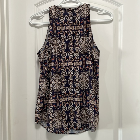 Audrey & Celine Chiffon print racer back blouse - Picture 3 of 4